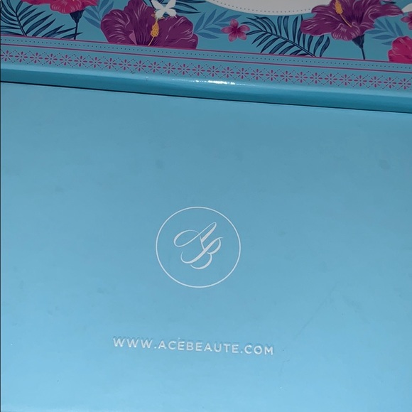 ACE BEAUTĒ Slice of paradise eyeshadow palette - Picture 6 of 6